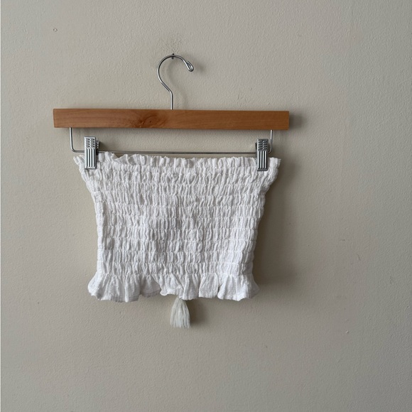 American Eagle Outfitters White Strapless Ruffle Crop Top - Picture 8 of 9